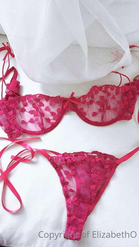 Putting this on later 😜💕