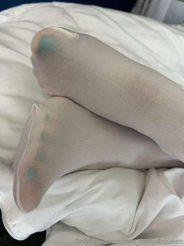 mrs_footjobqueen image #6