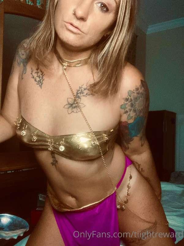 I felt so sexy in this outfit!! I feel like the perfect sex ..