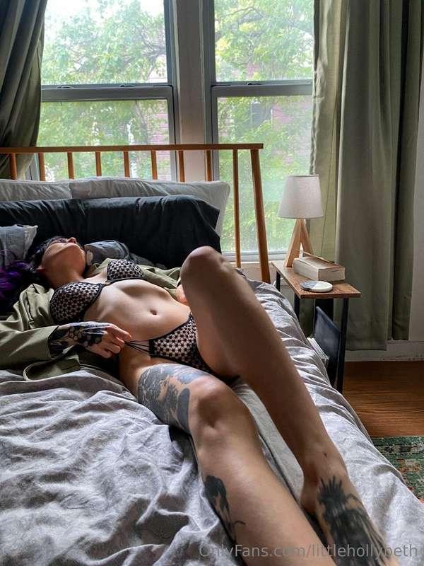 i like the way you look at me 💋 DM me your favorite thing ab..