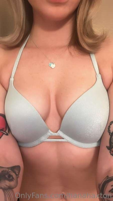 Wish I was wearing a bikini on a beach somewhere right now…🥺