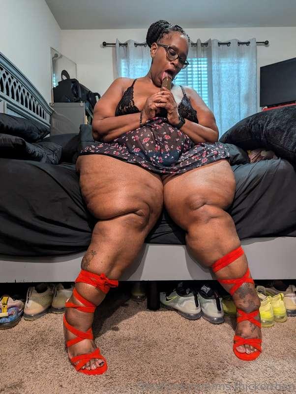Thighs for breakfast 🤤 🤤 😋 😋 