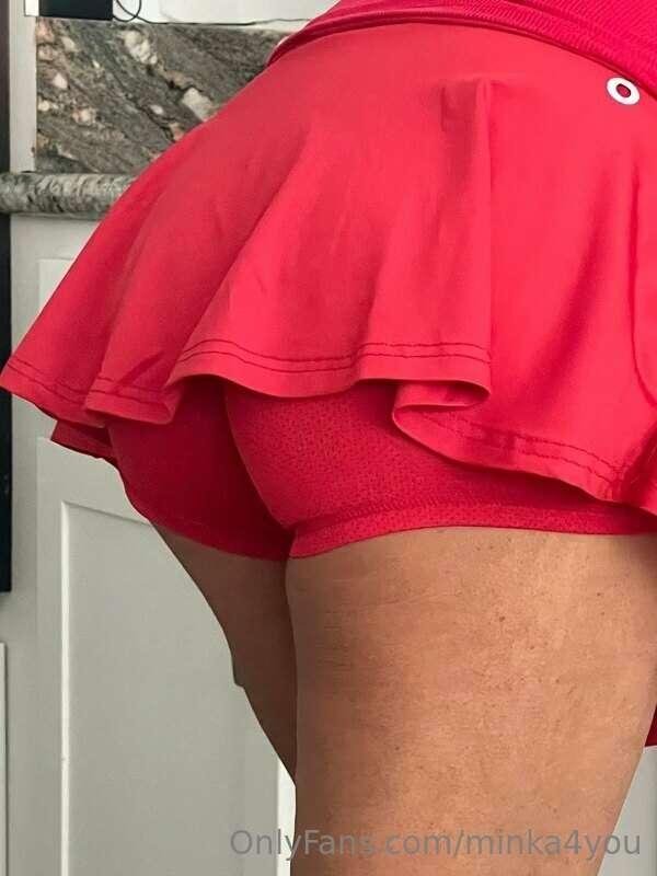 Happy Sunday enjoy my view 🍑