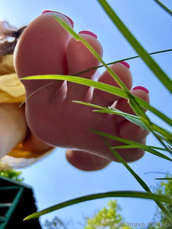 Oupsie did I step on you? Sorry you are just too small 🤭