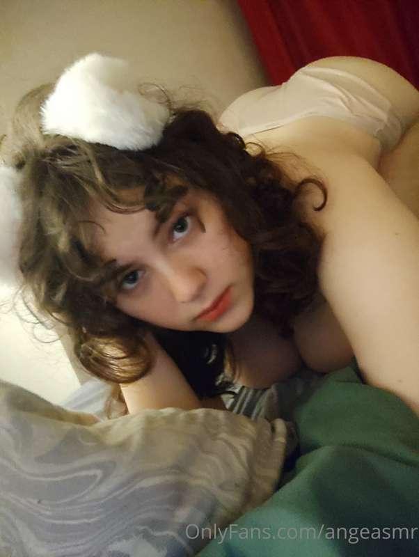 Lazy late night pics ✨ (last pic killing me why is it so fun..