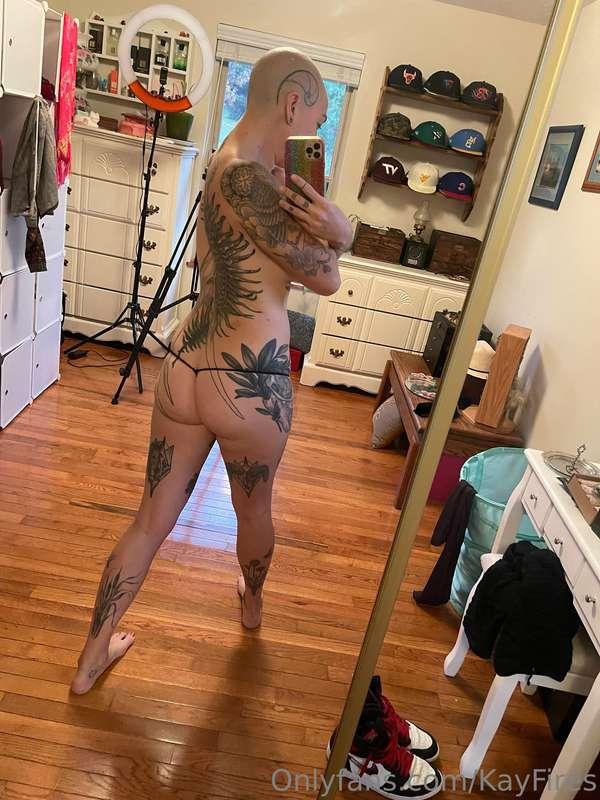 Getting a feel for my new dressing room… do you like it?