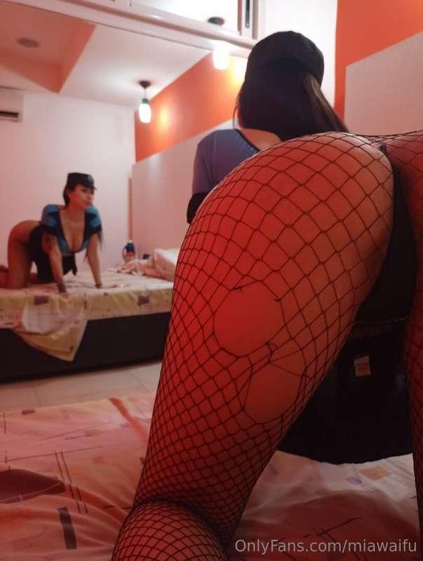 FREE OF @angelawinslow is a 23-year-old bisexual woman, know..
