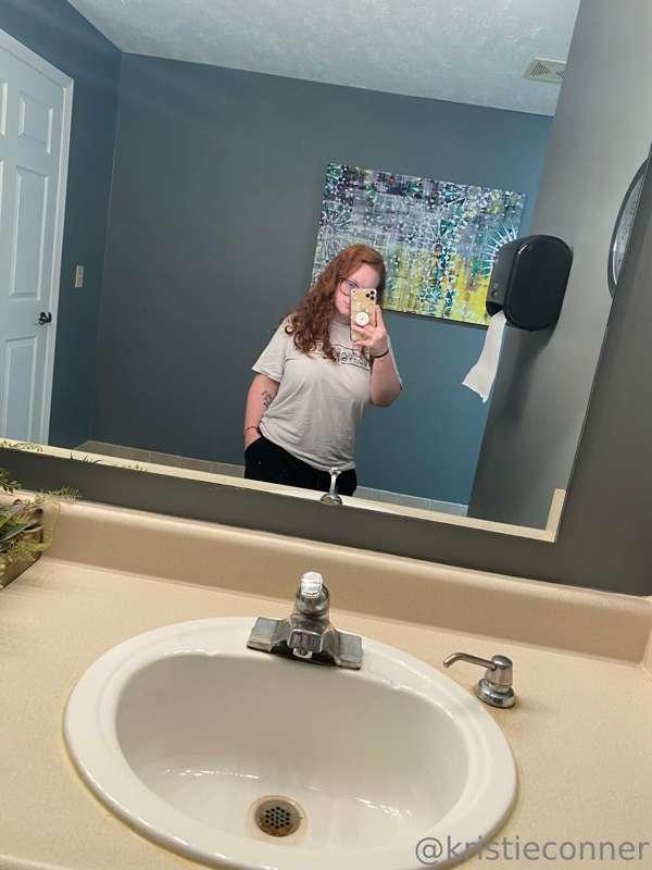 kristieconner image #0