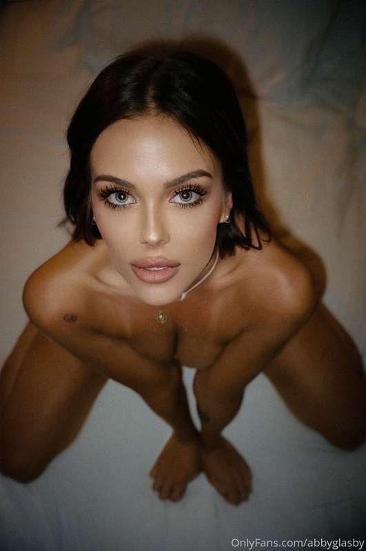 Do you like me as brunette or blonde better? 😘