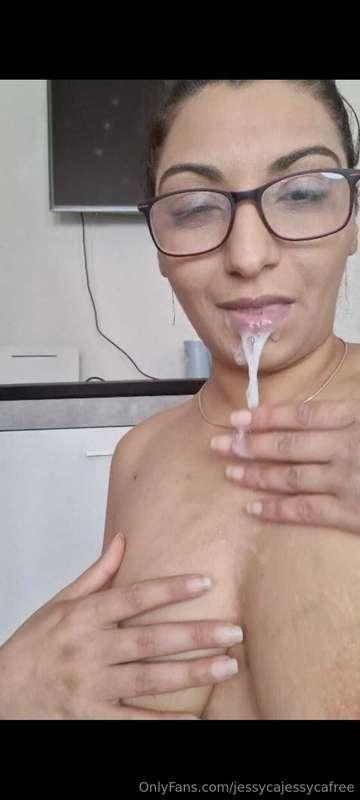 OMG..🥵ooppss I just sucked his dick and he cummed in my mout..