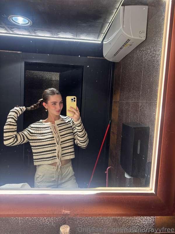 Omfg... my European bar hookup and I are going live RIGHT NO..