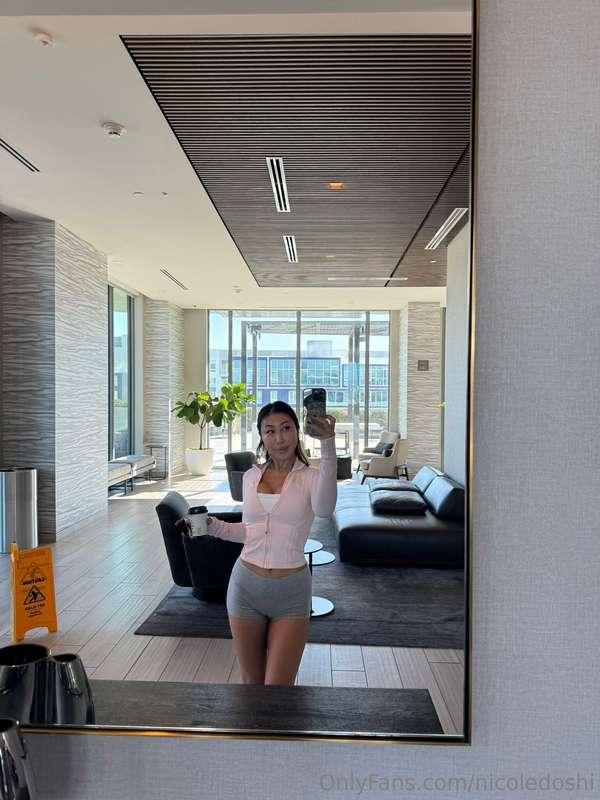 I'm back from the gym! You like my sweaty body, don't you? 💦