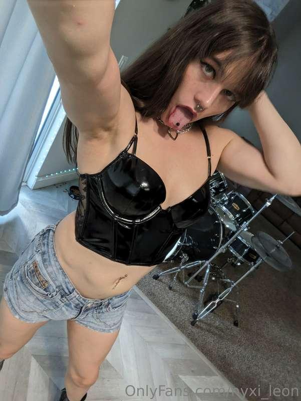 nyxi_leon image #15
