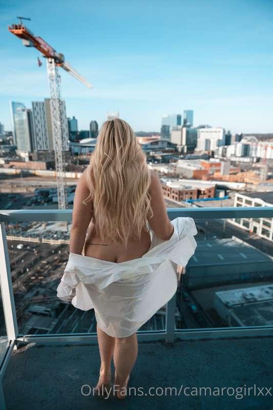 Enjoying a little spring break getaway… do you think the con..