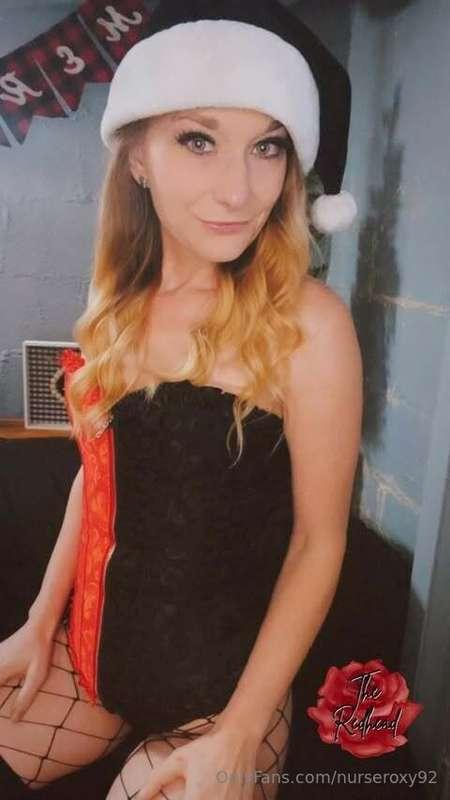 𝓢𝓪𝓷𝓽𝓪’𝓼 𝓝𝓪𝓾𝓰𝓱𝓽𝔂 𝓢𝓽𝓸𝓷𝓮𝓻 𝓢𝓵𝓾𝓽 💋Solo play content💋Anal & other ..