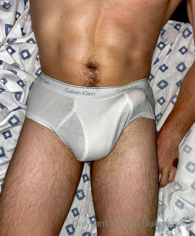 He wants to cum out and play with you 🤤