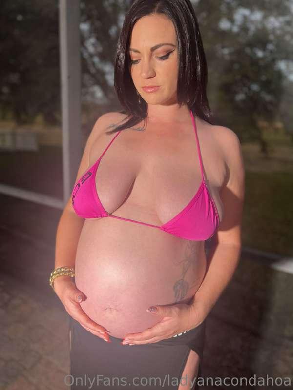 ladyanacondahoa image #3