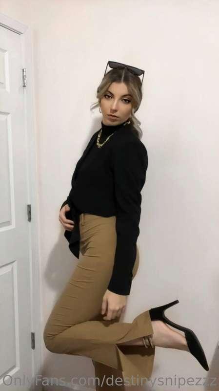 Here’s my 💵 app if anyone wants to send me anything for Chri..