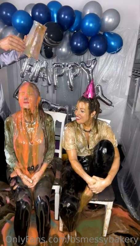 bsmessybakery image #21