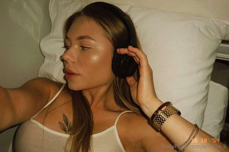 What's your favorite song?💗
