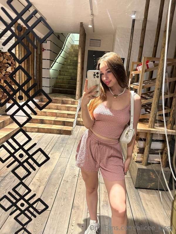 Good morning ☀️ how are you starting your day ? I'm off to t..