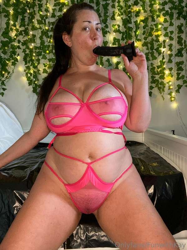 These pink panties got absolutely drenched! 💦