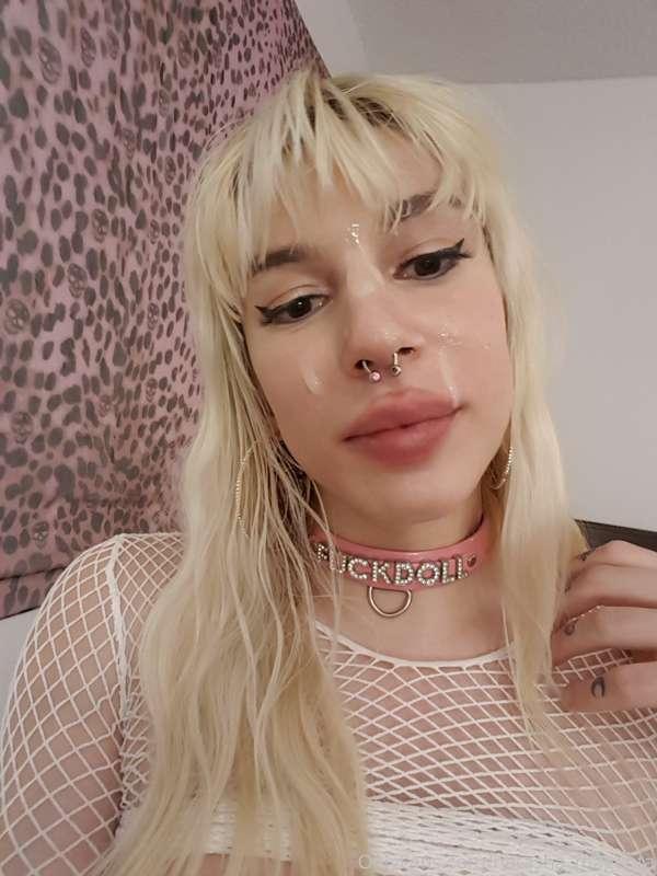For those of u who love seeing me covered in cum ^_^ some of..