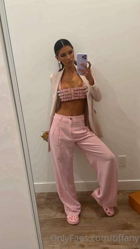 this outfit tho 🔥🔥
