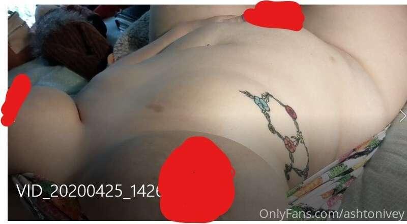 Exploring my nude body to get ready for playtime ;)