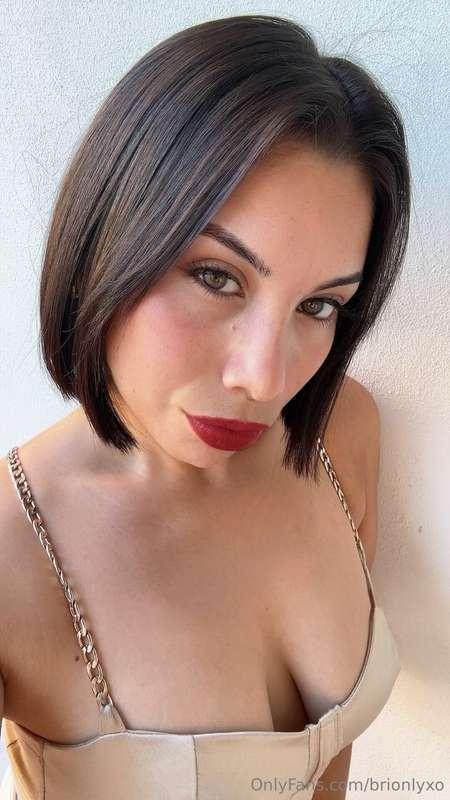 Red lipstick is my favorite 💋