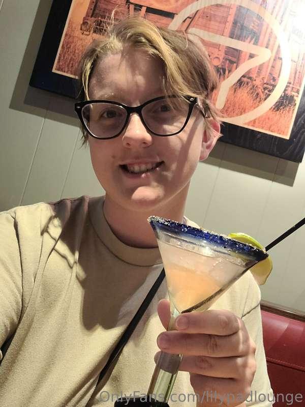 A margarita to kick off my 16 hour weekend shifts! Cheers ev..