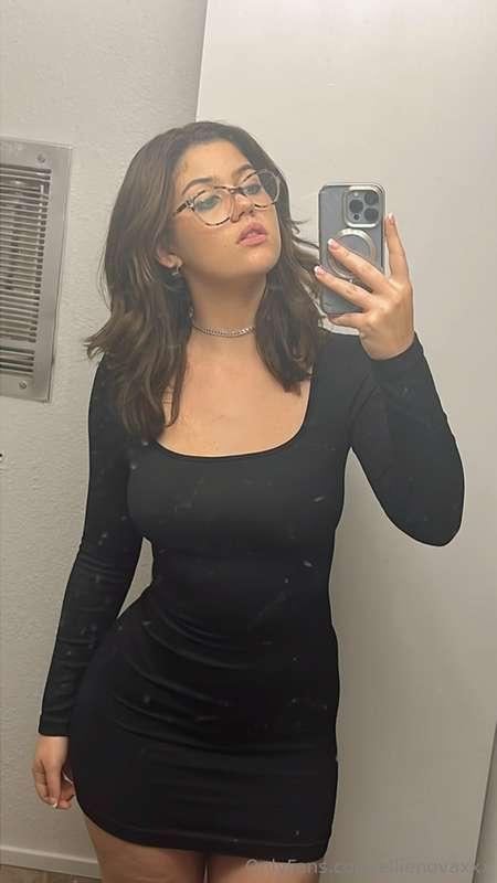 i always love a LBD 🥵