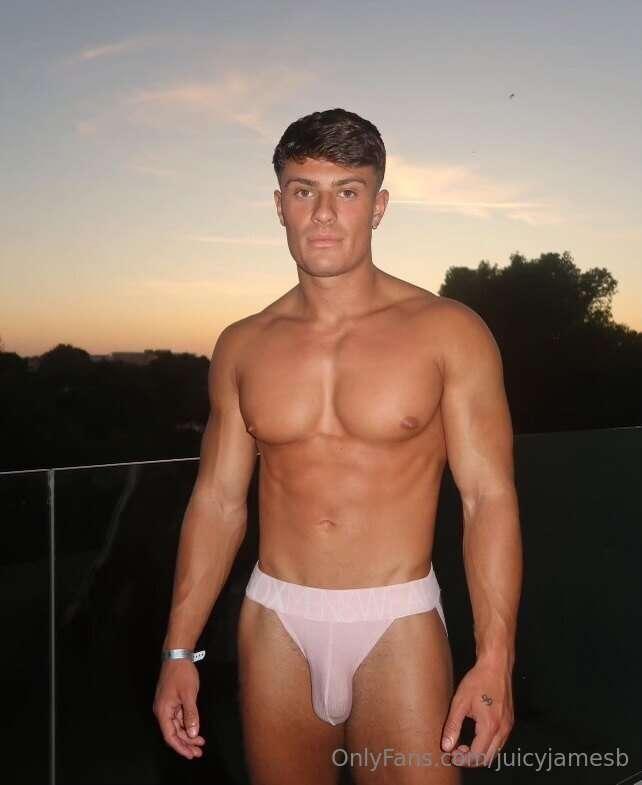 Getting my ass eaten is my fav would you do that for daddy??..