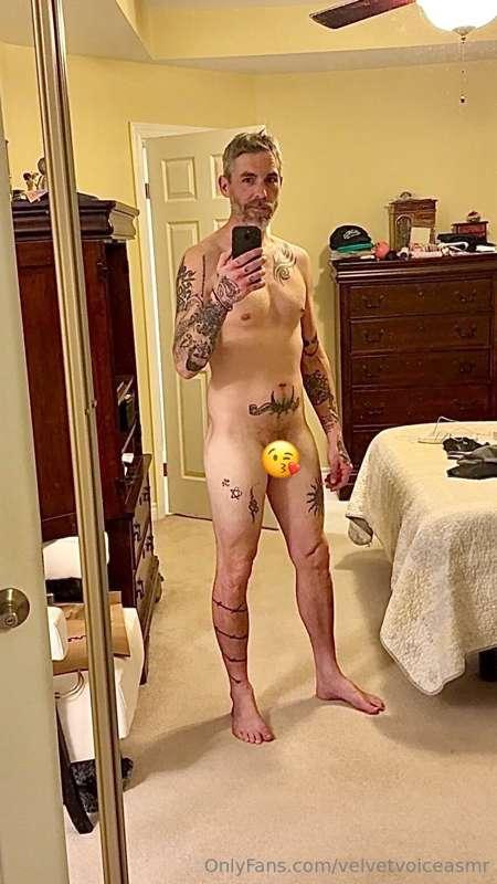 Gettin ready for a hot steamy shower🚿💦