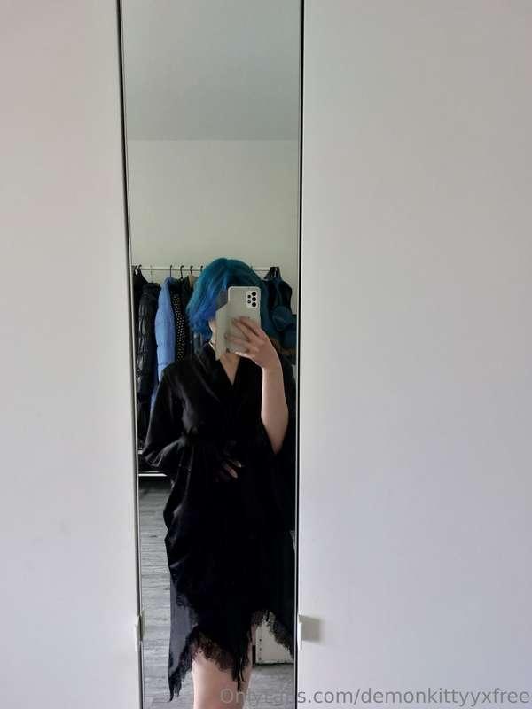 Black Morning Robe Set o.o Implied nude, sexy robe, freshly ..