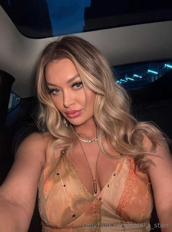 Omg, I can't believe I am with the amazing and legendary Dil..