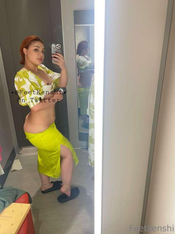 Mee t me in targets fitting room and take me to pound town