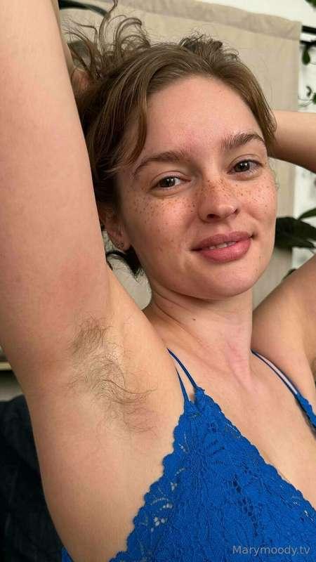 You can’t look away, can you? This is just one of my many ch..