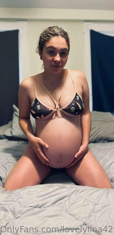 lovelylina420 image #0