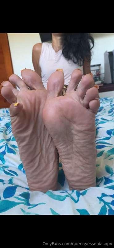 “My Soles Relax You”

New ASMR clip uploaded to my paid site..