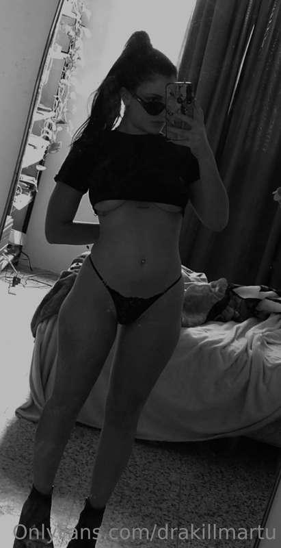 Happy easter bunny🐇🐇
This bunny craves carrots🐇🥕🥕🥕