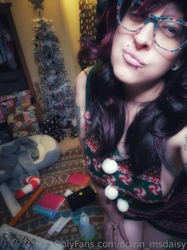 urfavdumbtch image #1