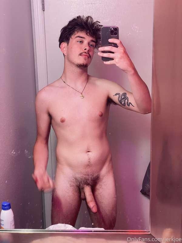 who wanna give me some sloppy toppy?