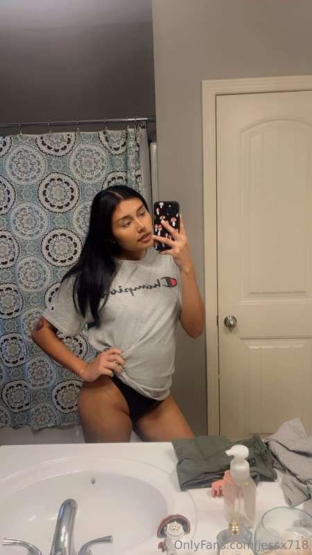 Hey babes😉💜 Tip over $7 and I'll send you a special video in..