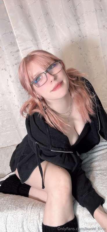 Sooooo~ What do you think about my pink hair >~< 
