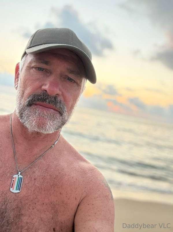 got a little excited down the beach tonight...... cum see wh..