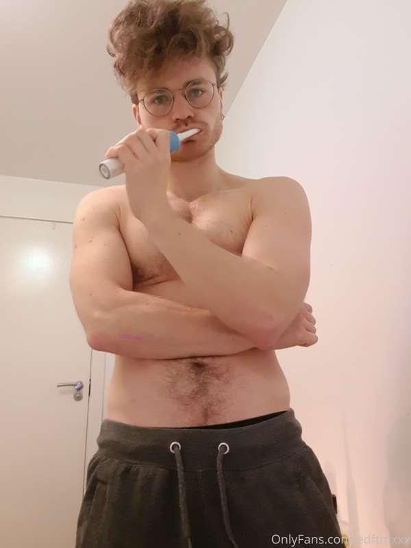 Horny when I wake up, horny when I go to bed 🤷‍♂️