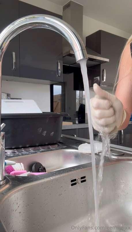 Really outing myself here BUT clean my Hoover filter with me..