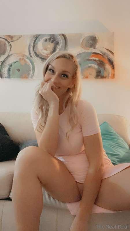 Are you guys ready for lunch? Cum play with me! 

Don’t forg..