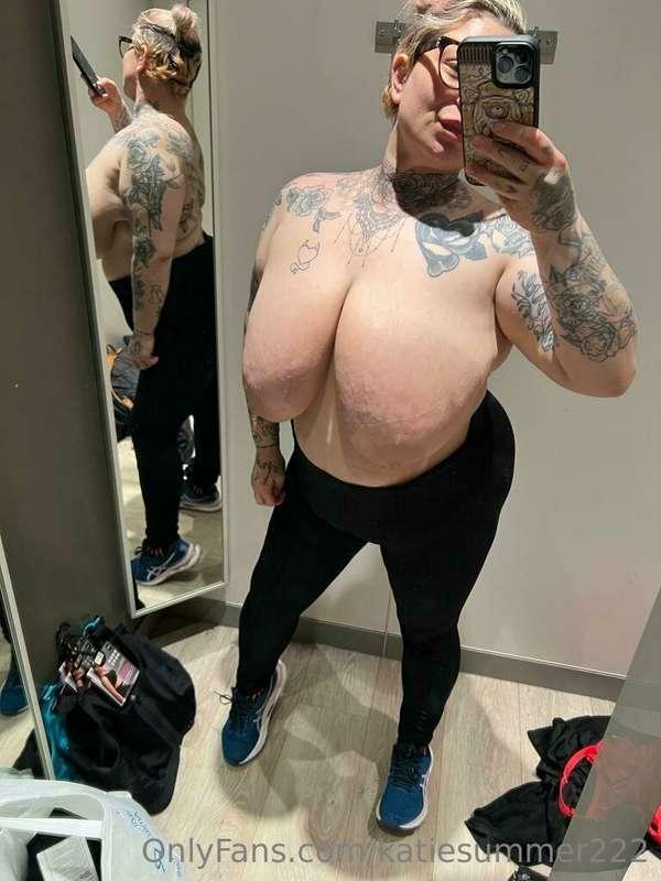 Topless in m n s 😜